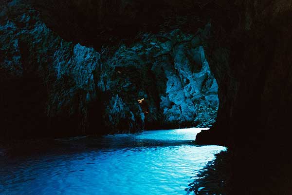 Cueva Azul o Modra Spilja